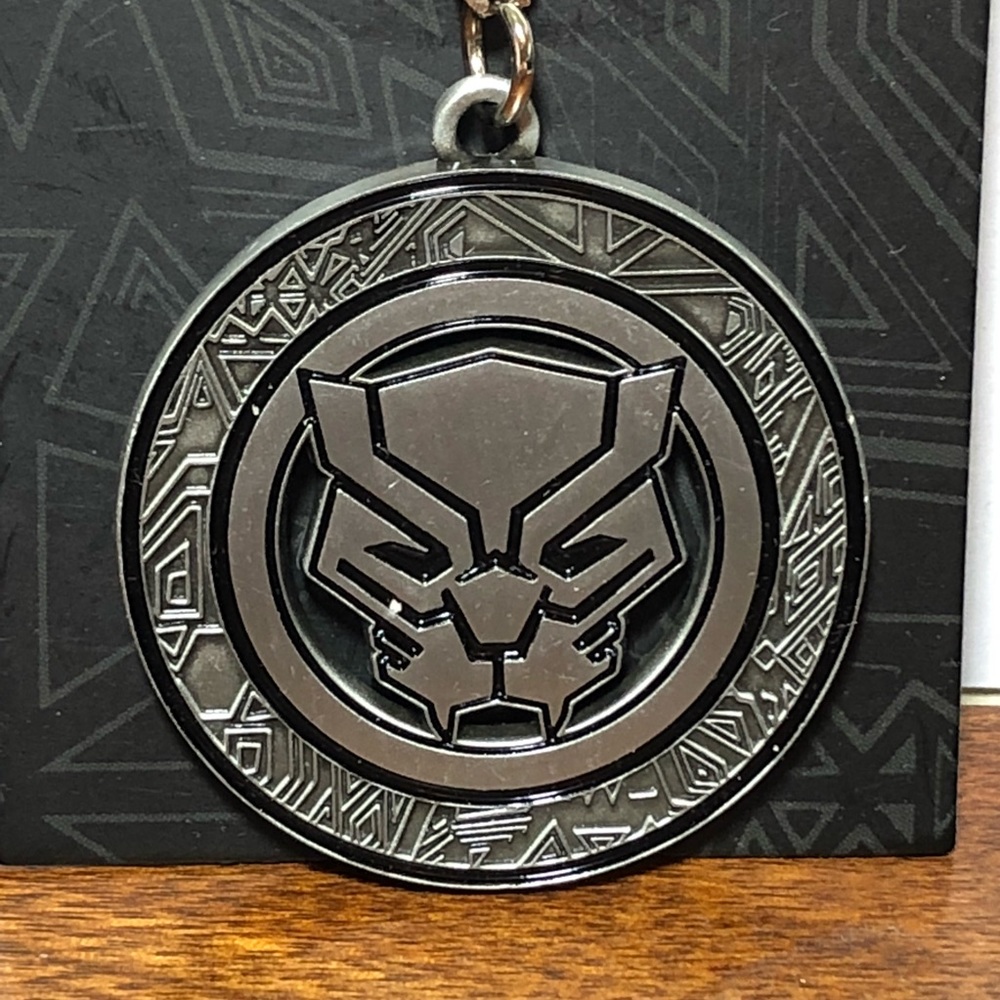 🔵Black Panther Keychain